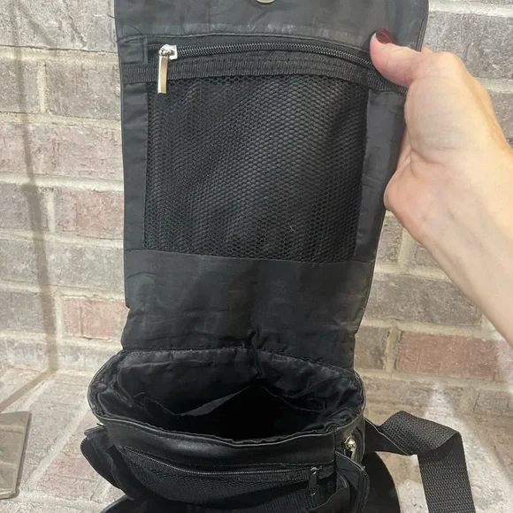 Black Sling Bag - Picture 8 of 10